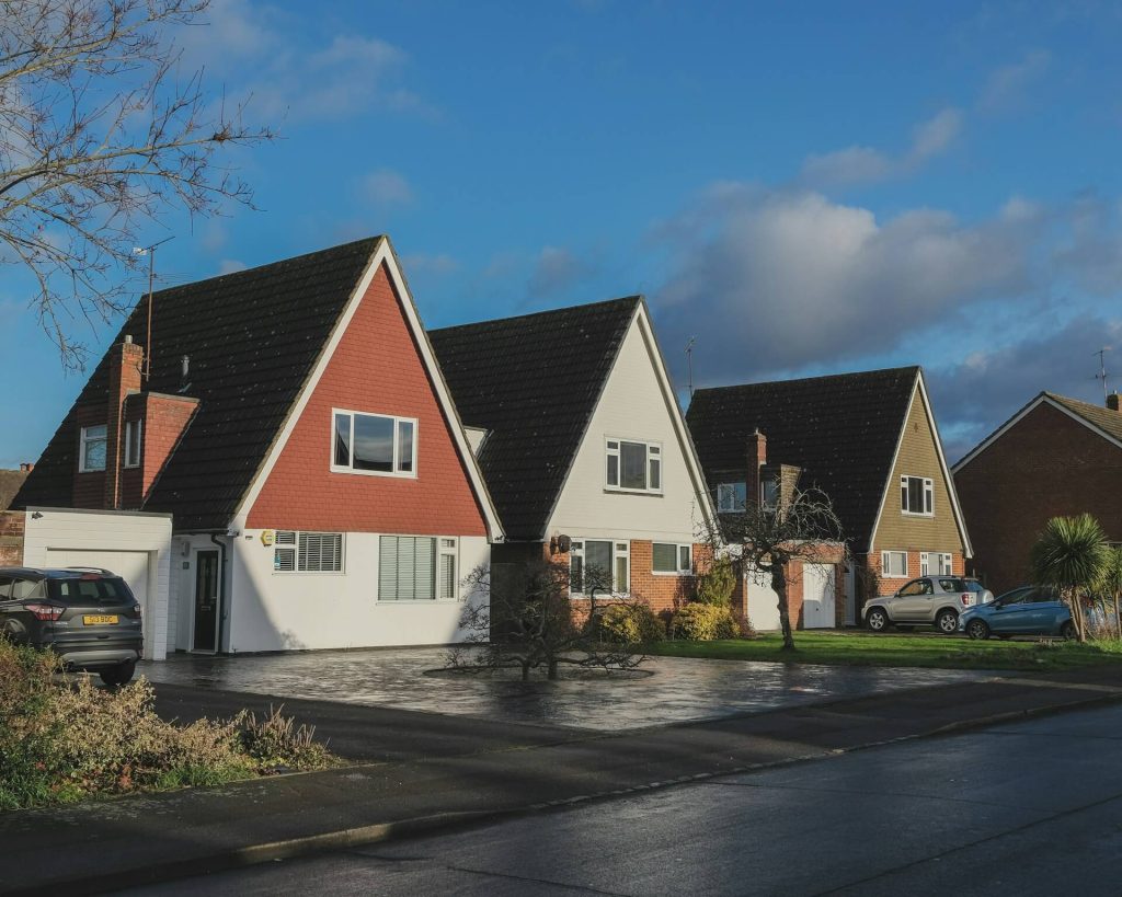 can windows be replaced one at a time in newcastle homes